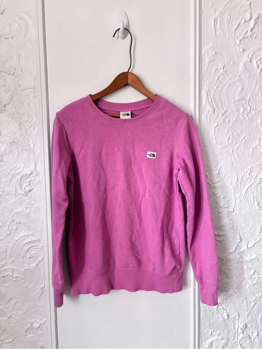 The North Face Women’s Heritage Crewneck Sweatshirt in Bright Pink